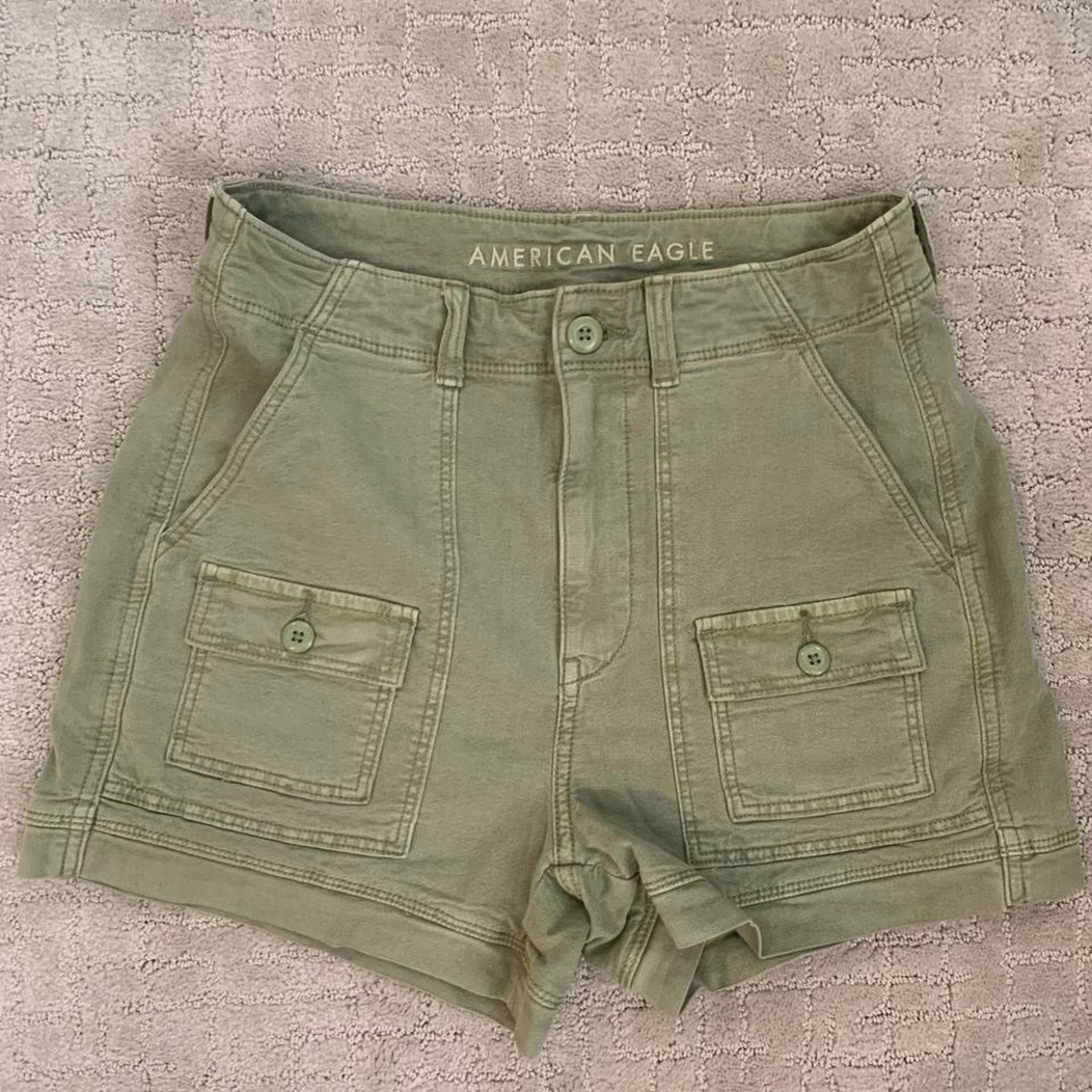 American Eagle Outfitters Green Cargo Shorts Utility Style